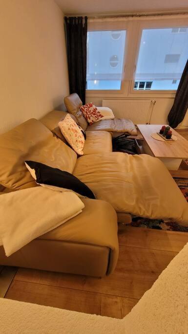Apartamento Omi'S Nest, Fuer Klein Und Gross Oberburen Exterior foto