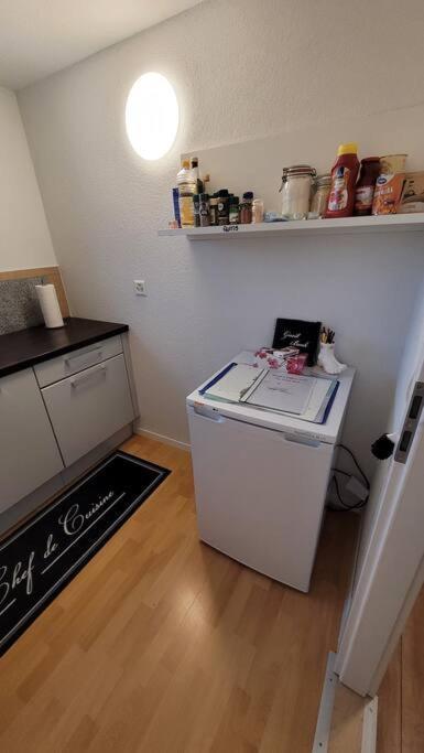 Apartamento Omi'S Nest, Fuer Klein Und Gross Oberburen Exterior foto