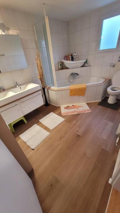 Apartamento Omi'S Nest, Fuer Klein Und Gross Oberburen Exterior foto