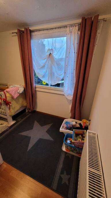 Apartamento Omi'S Nest, Fuer Klein Und Gross Oberburen Exterior foto